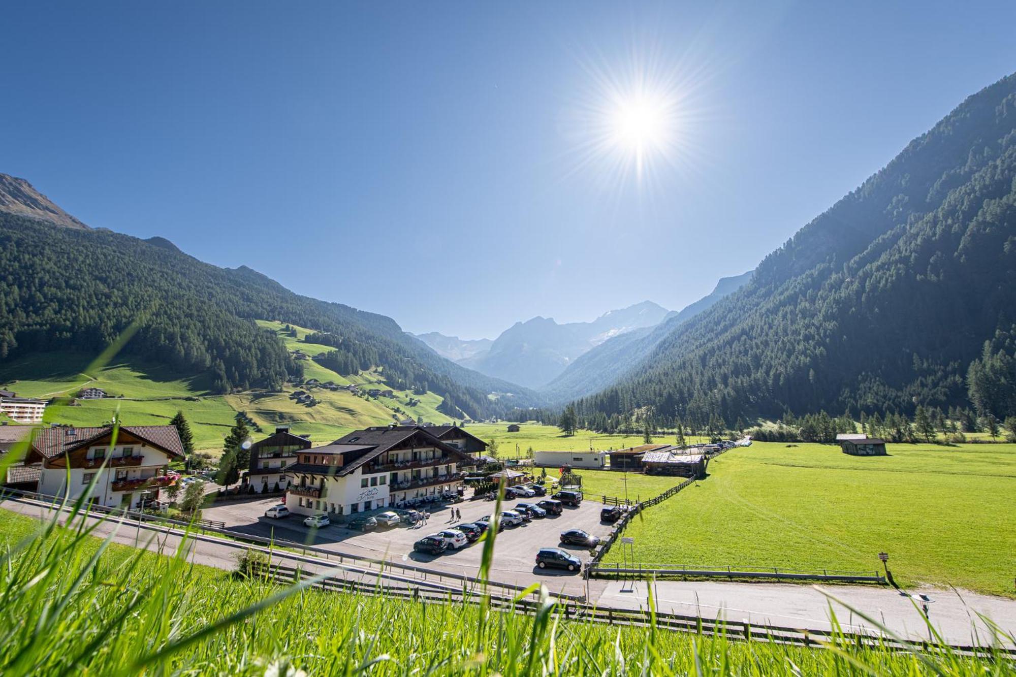 Hotel Bacher Riva di Tures Zewnętrze zdjęcie